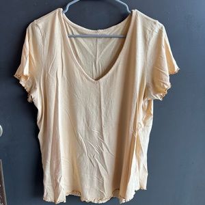 AMERICAN EAGLE V neck tee